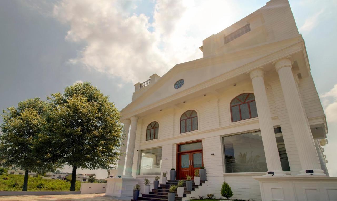 Treebo The Meridian Chikmagalūr Exterior foto